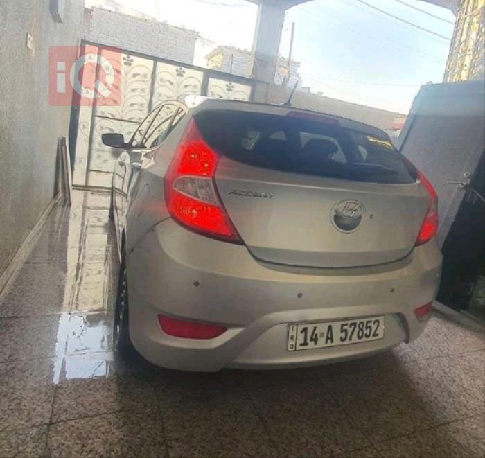 هیوندای ئەکسنت هاچباک